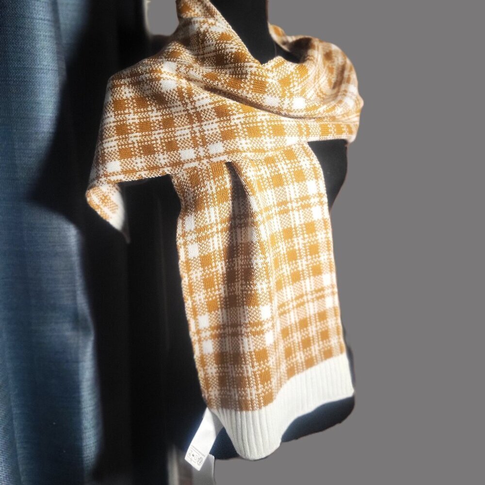 NWT! Timberland Women's White/Mustard Brown Plaid Knit Scarf